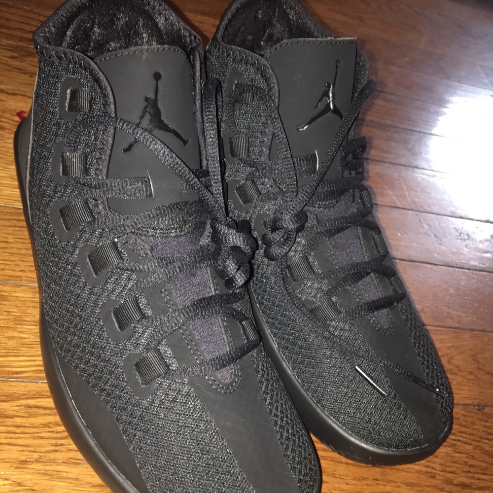 Jordan Reveal black (8.5)